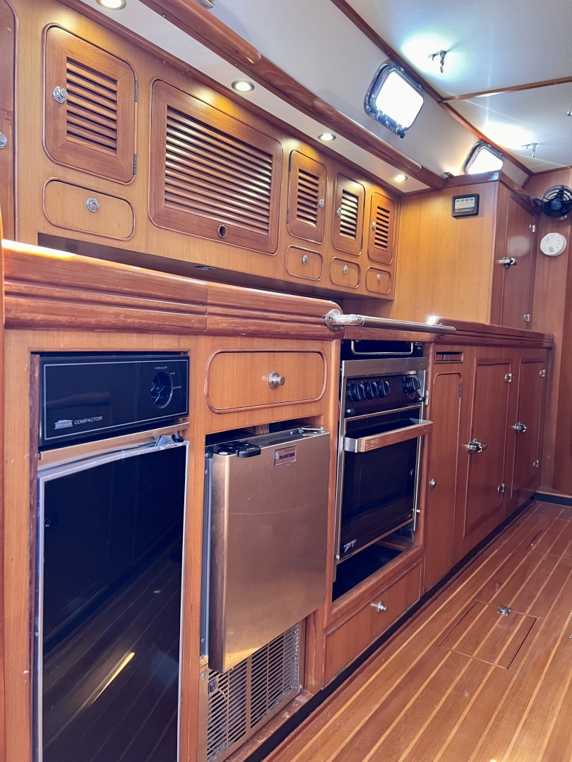 54ft Hylas Yacht For Sale