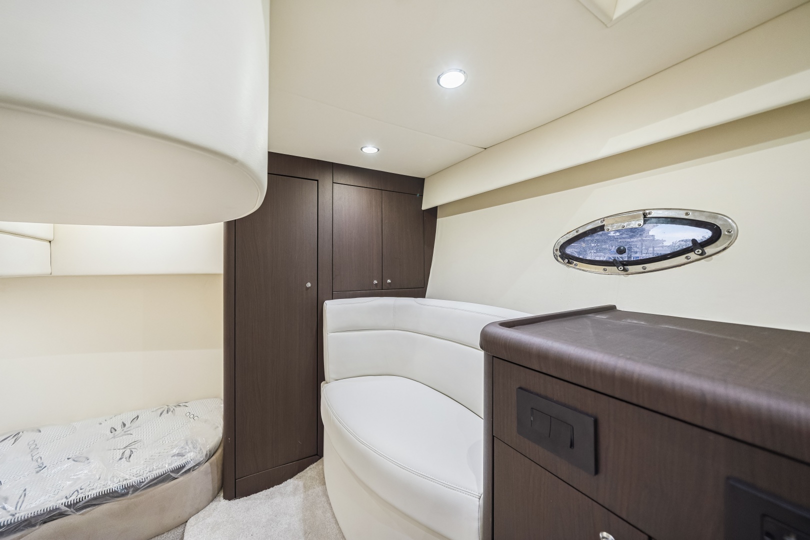 2004 Sunseeker Portofino 35