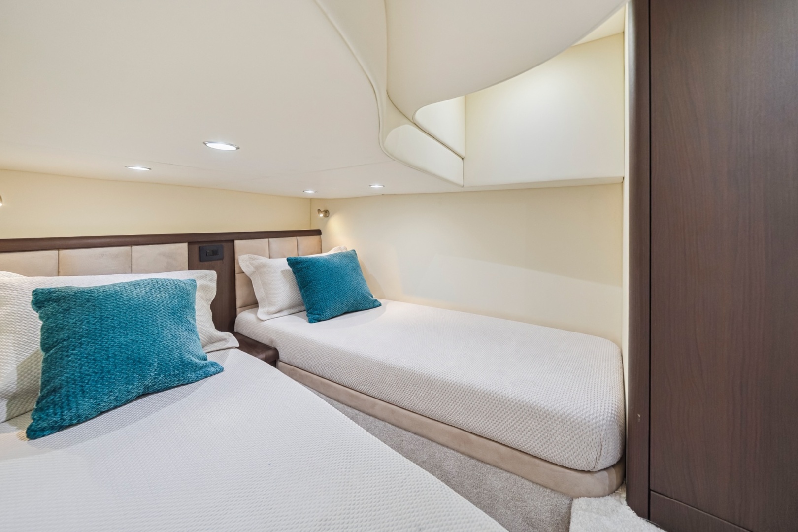 35ft Sunseeker Yacht For Sale
