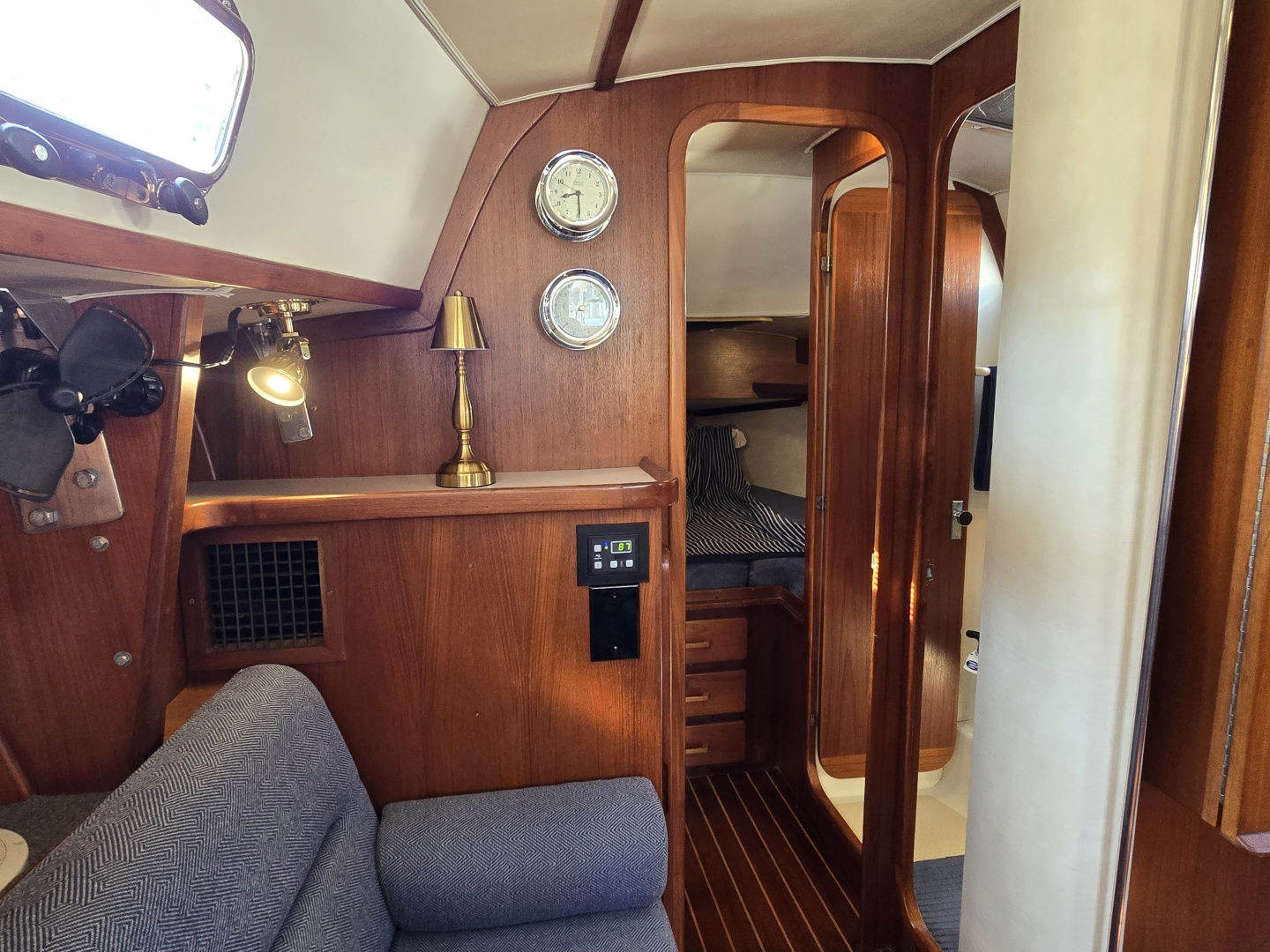 La Sirena 35ft Caliber Yacht For Sale