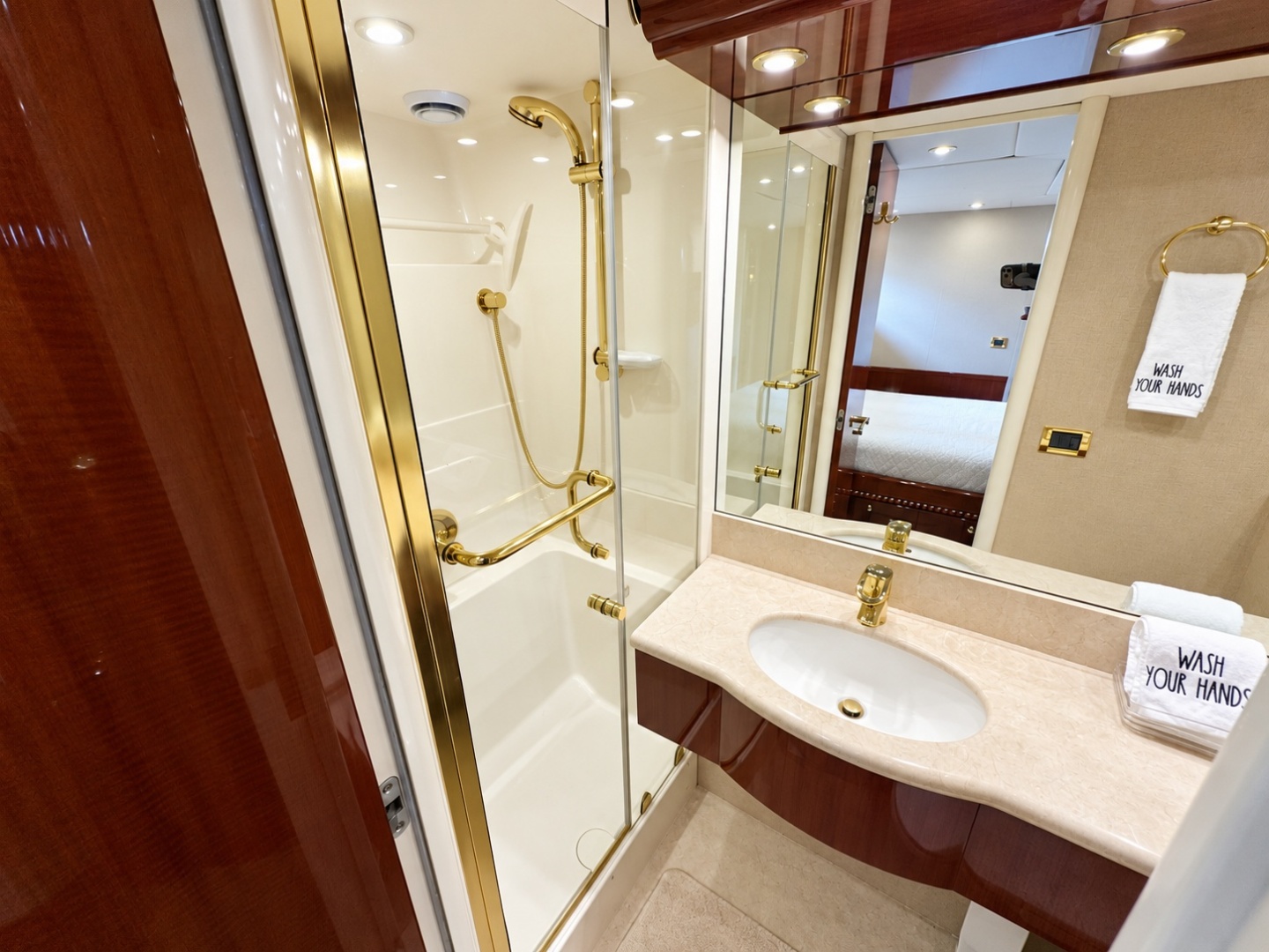 Bamboozled Again 80ft Lazzara Yachts Yacht For Sale Bamboozled Again 80ft Lazzara Yachts Yacht For Sale