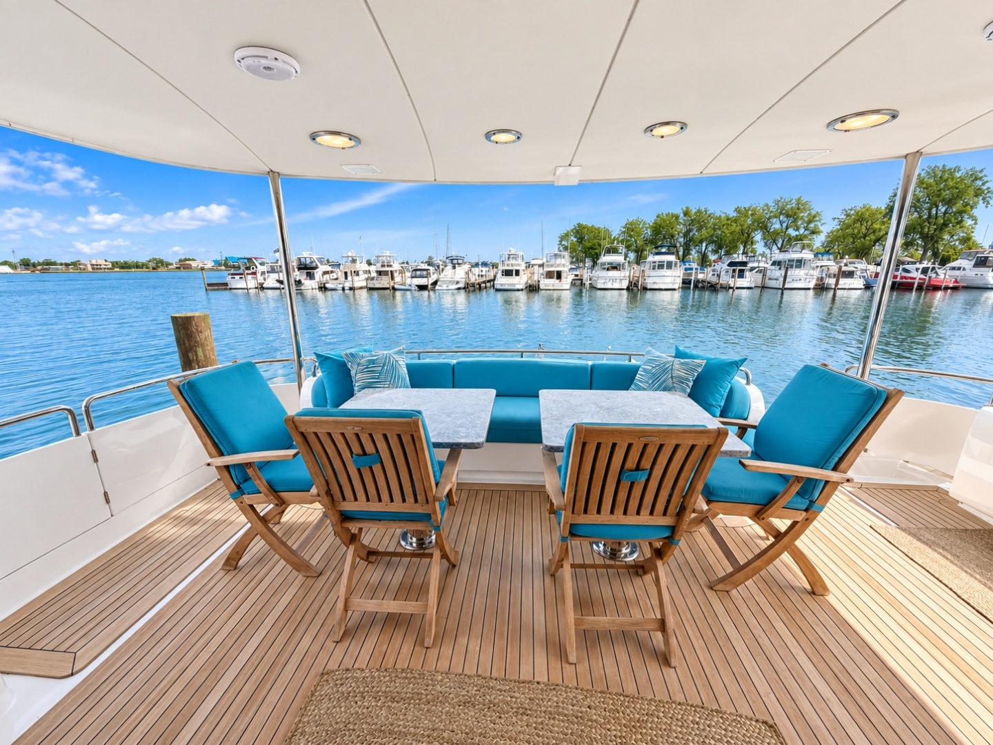 Bamboozled Again 80ft Lazzara Yachts Yacht For Sale