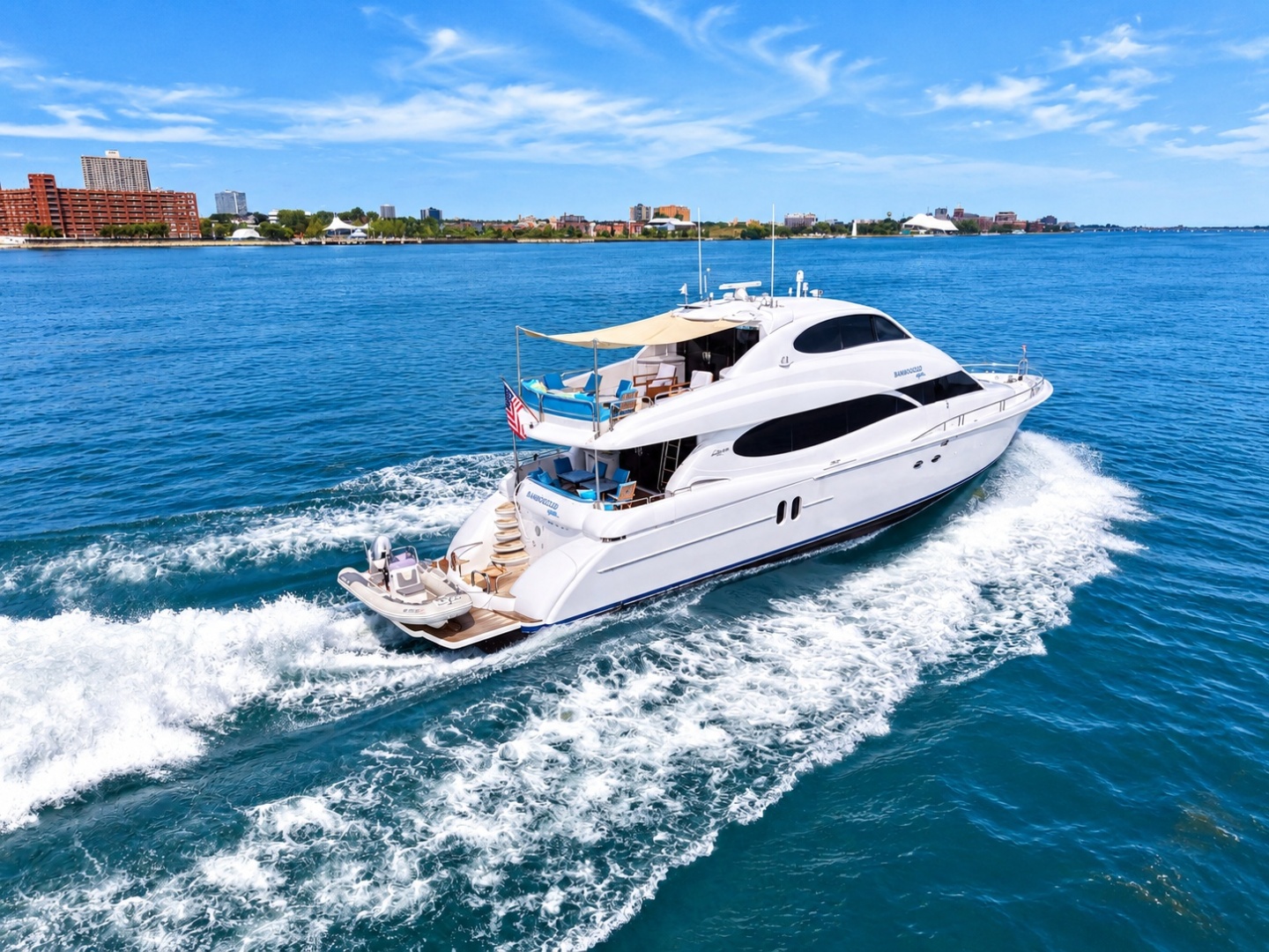2002 Lazzara Yachts 80 Skylounge
