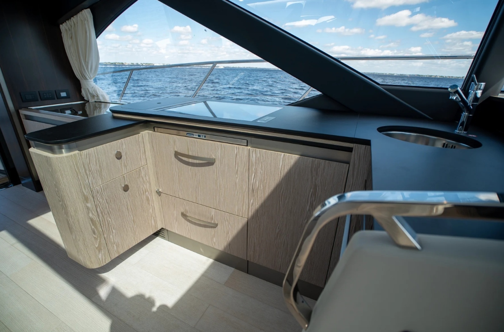 2025 Azimut S6