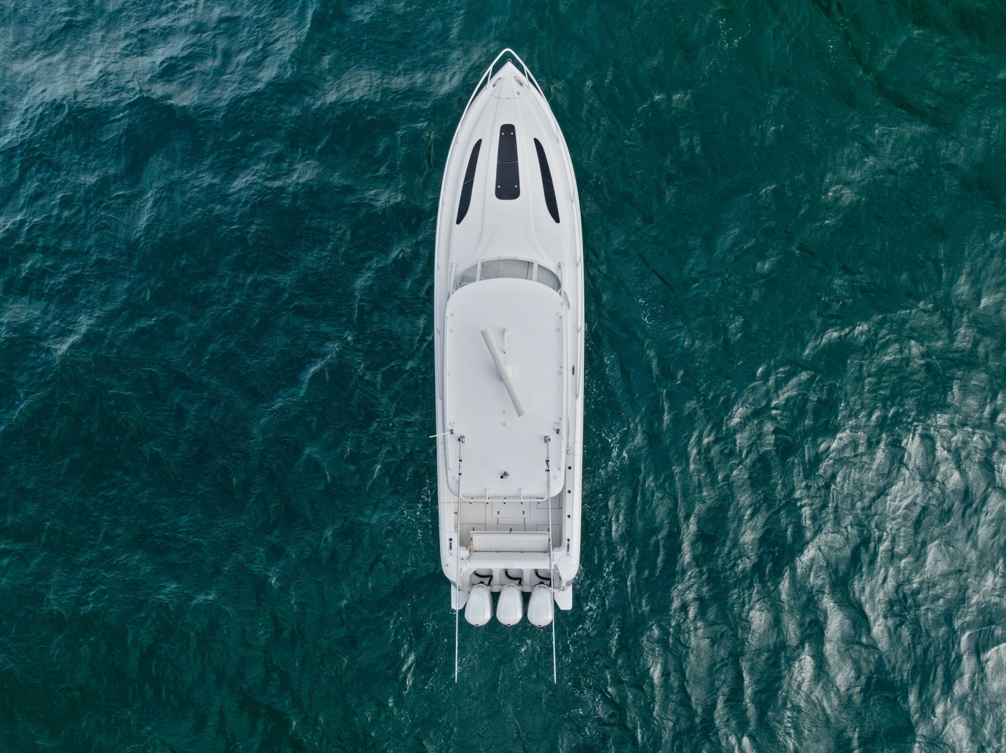 T T BURNIN DAYLIGHT 40ft Intrepid Yacht For Sale