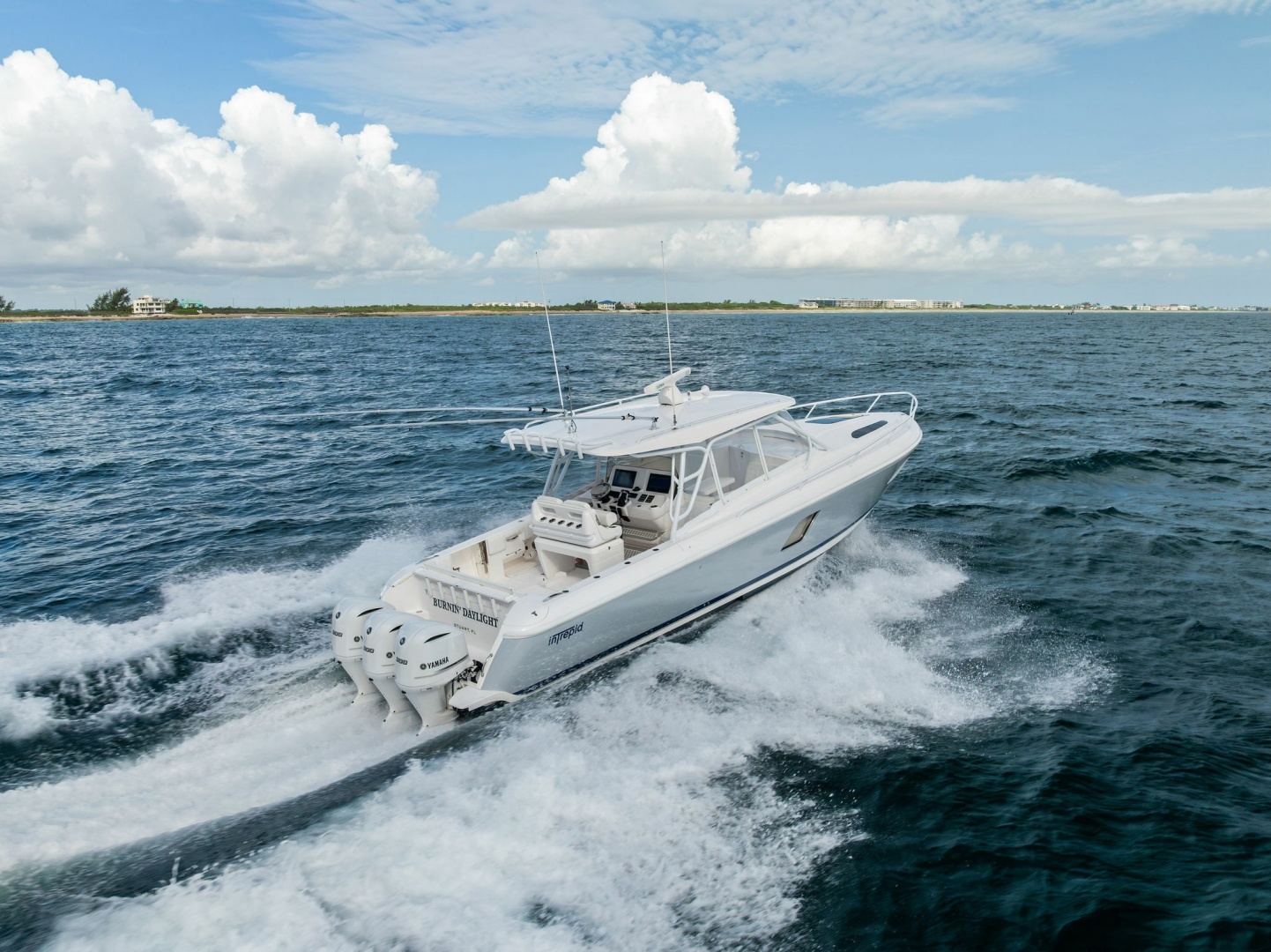 T T BURNIN DAYLIGHT 40ft Intrepid Yacht For Sale