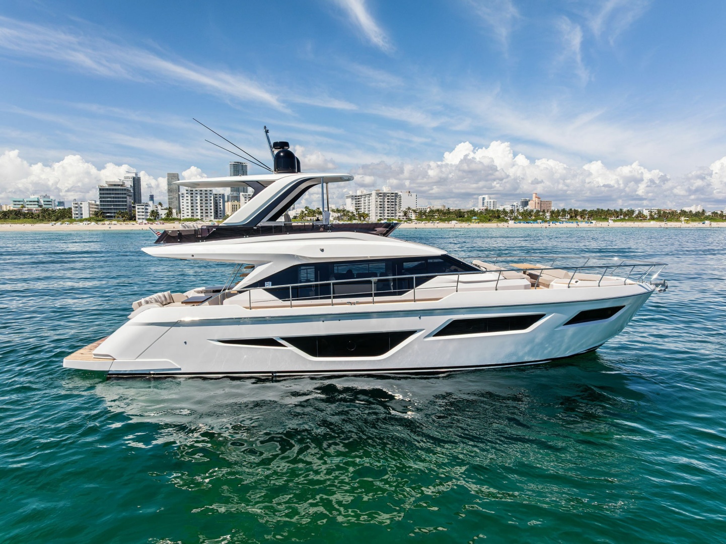 2025 Ferretti Yachts