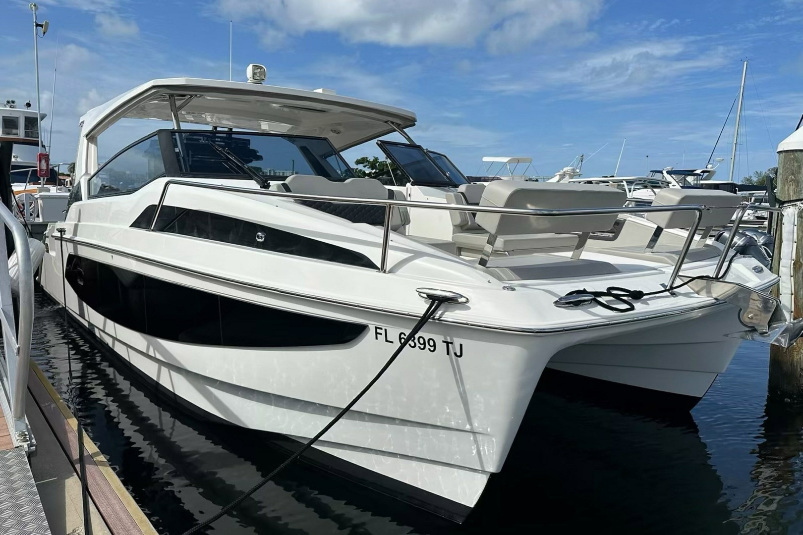 Miles Ahead 36ft Aquila Yacht For Sale