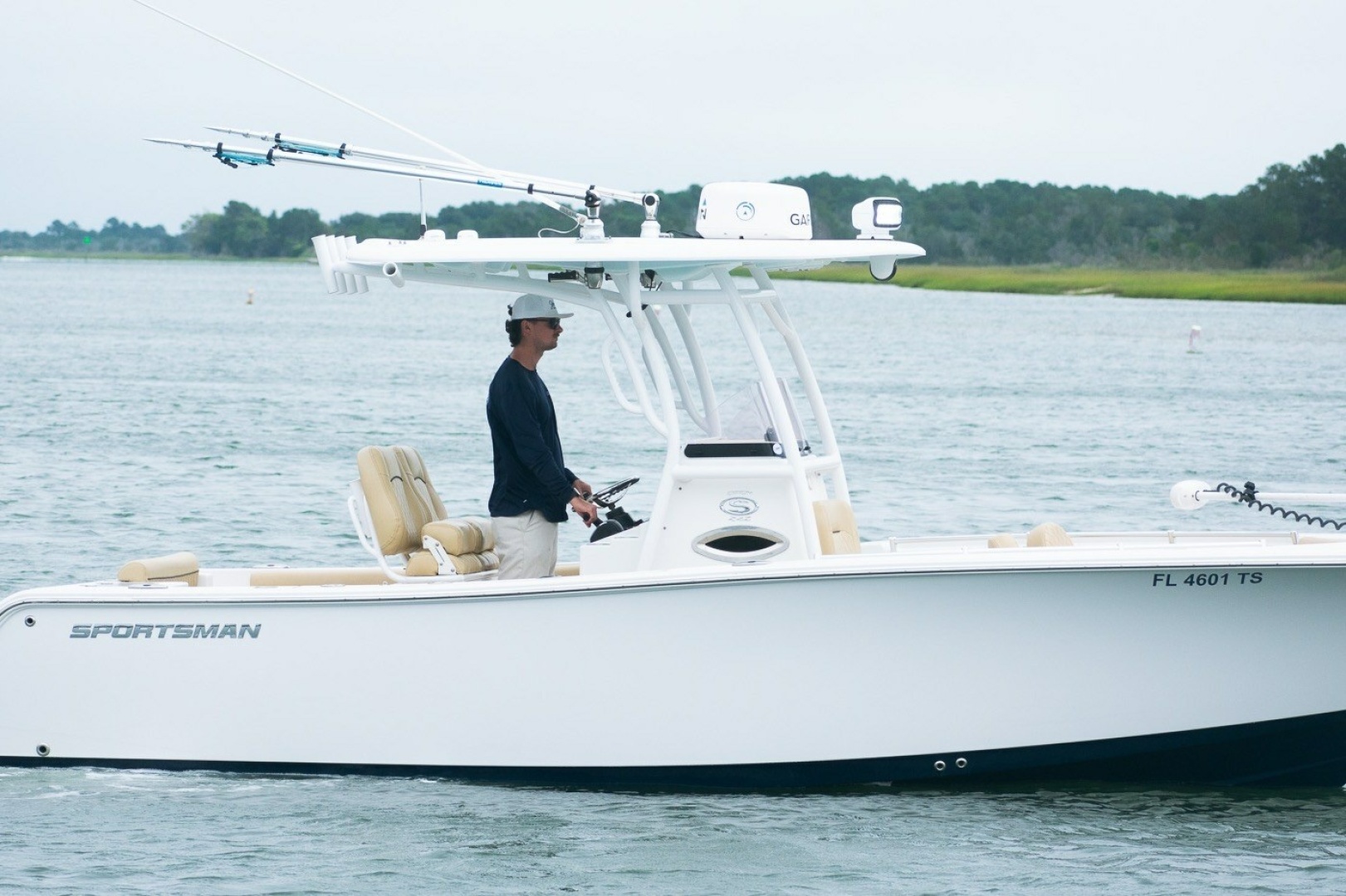2021 Sportsman Open 242 Center Console — photograph 3