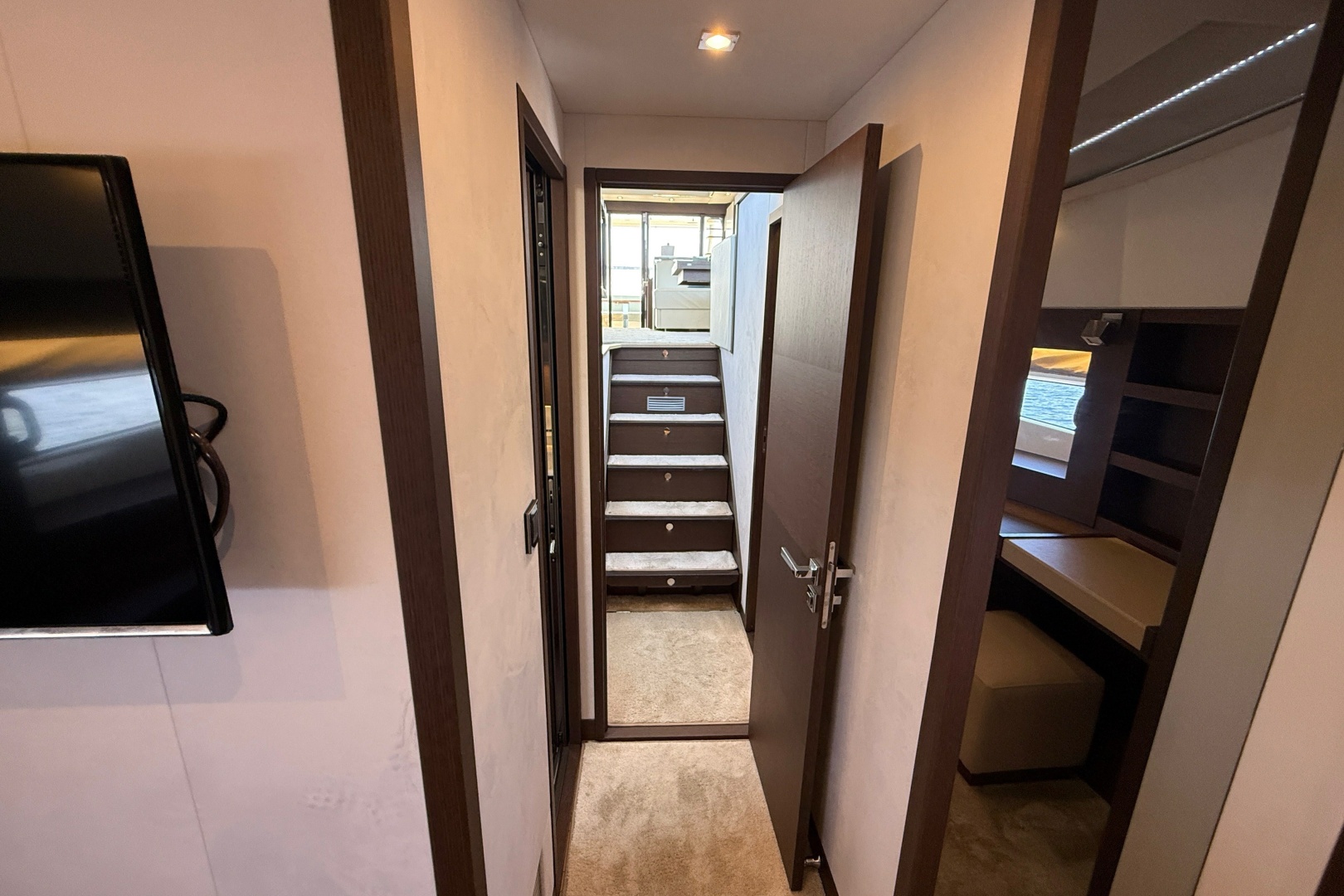 2017 Prestige 630