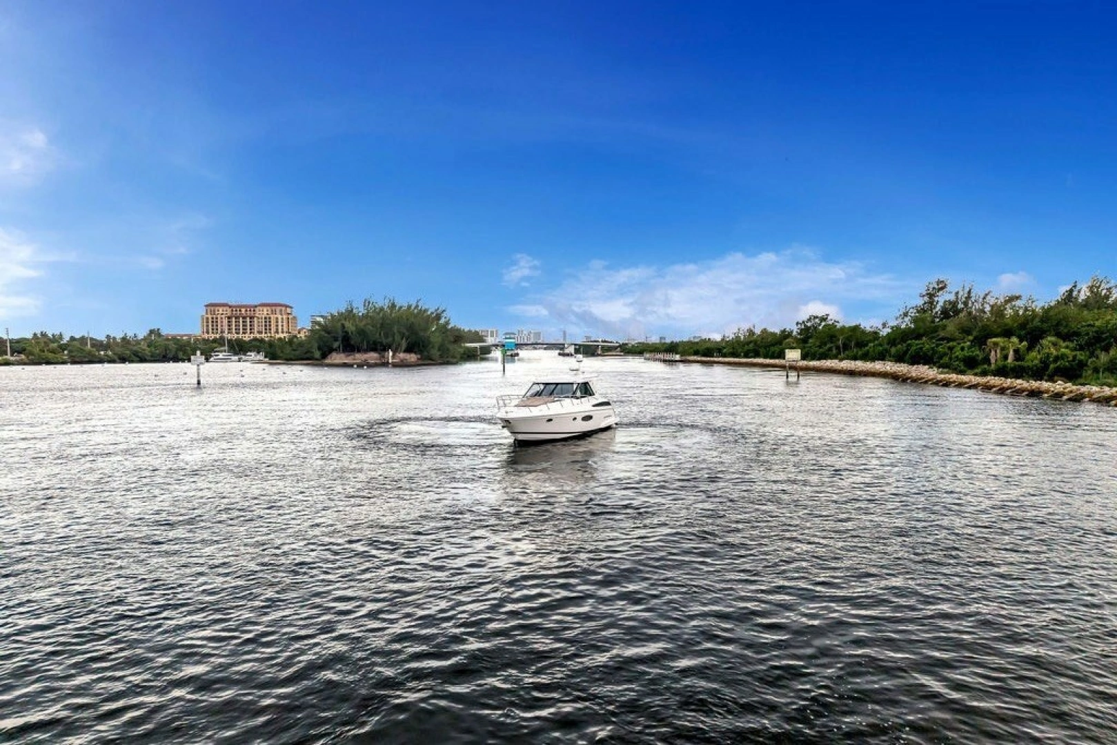 Regal 42 Sport Coupe Yacht For Sale