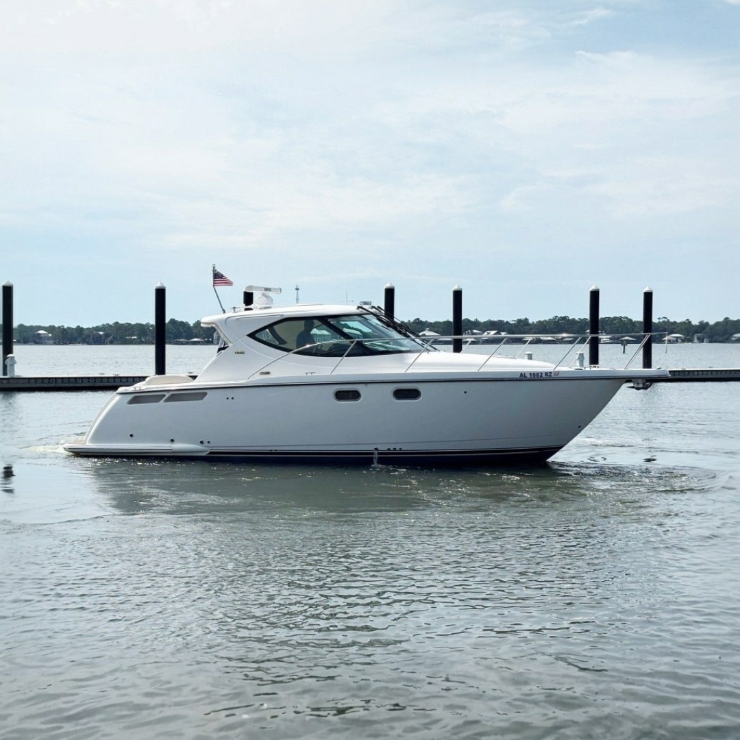 2009 Tiara Yachts 3500 Sovran