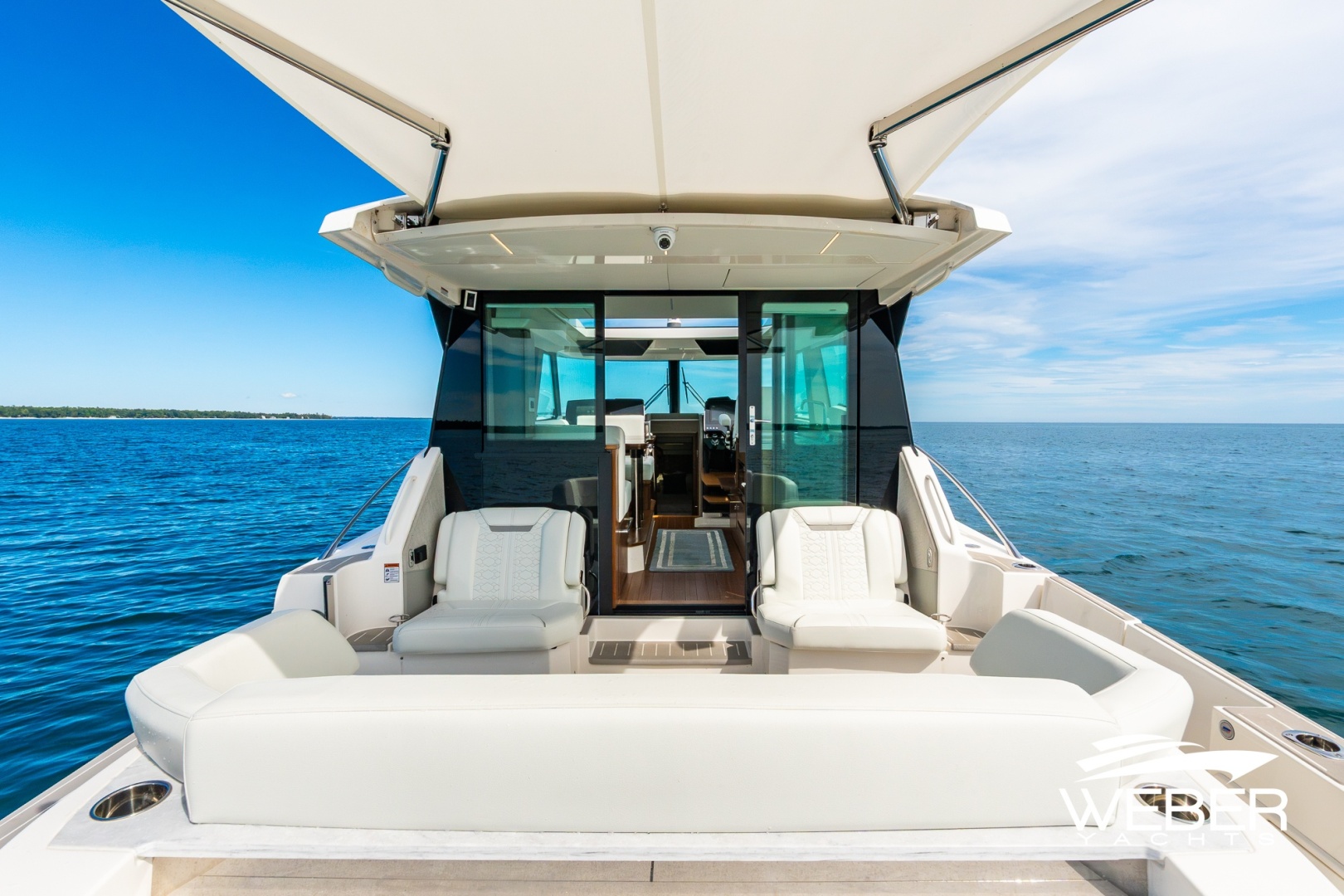2026 Tiara Yachts 