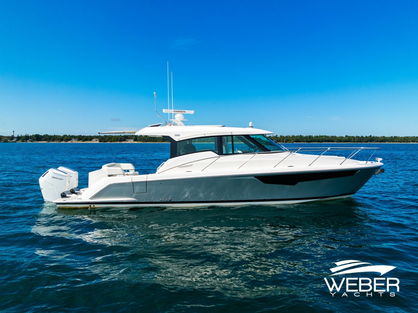 2026 Tiara Yachts 