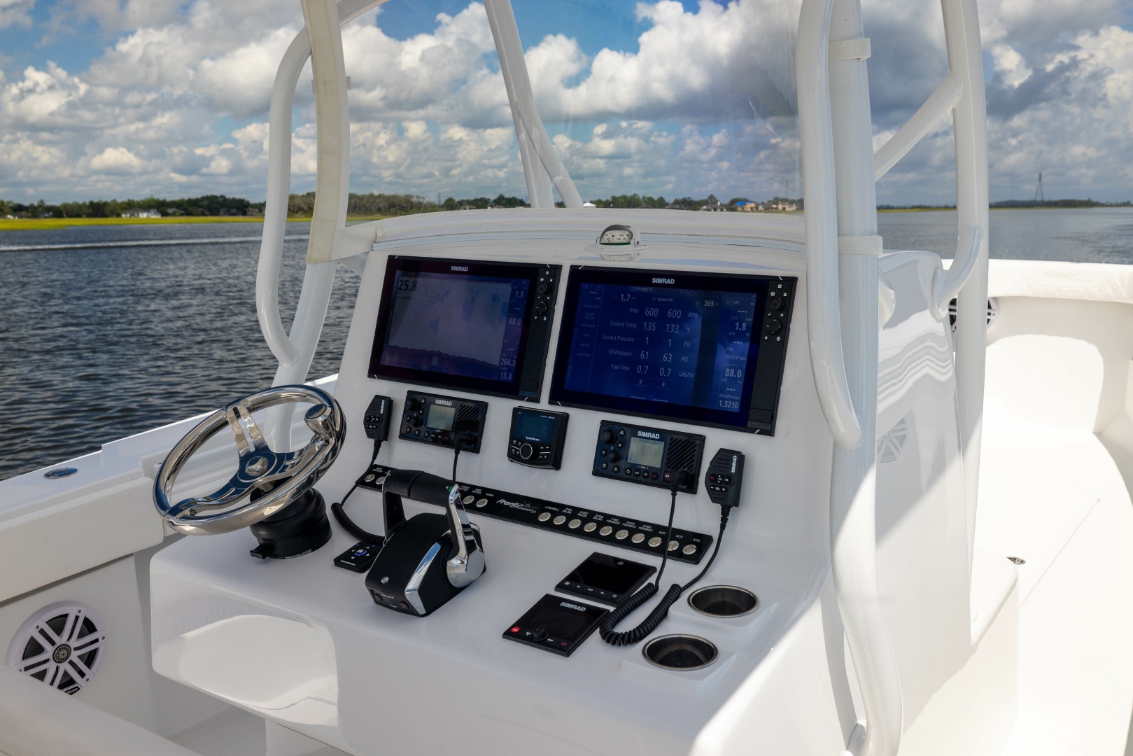 33ft Front Runner Yacht For Sale