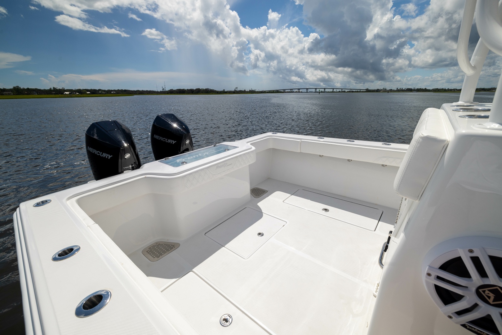 2025 Front Runner Center Console