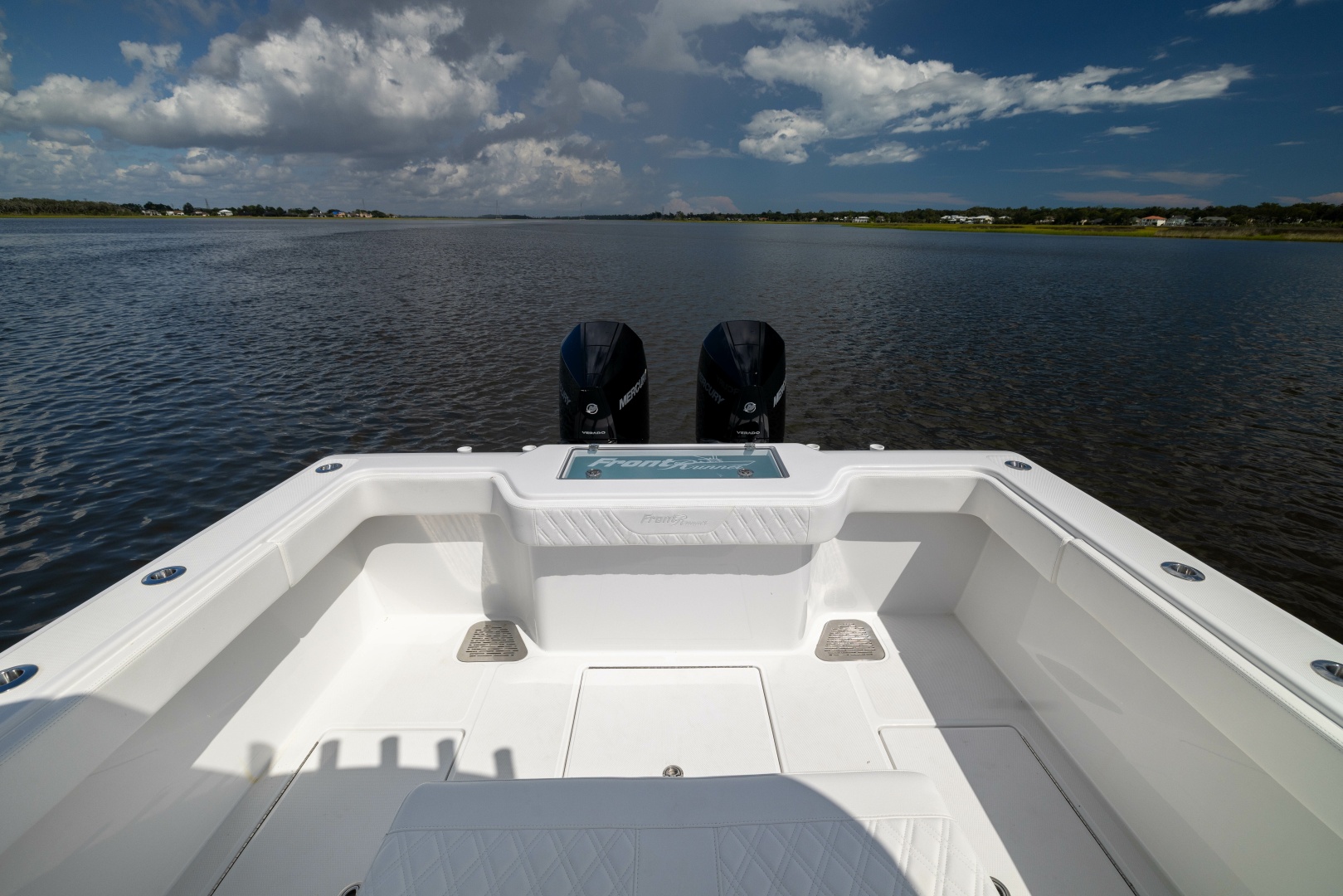 33ft Front Runner Yacht For Sale