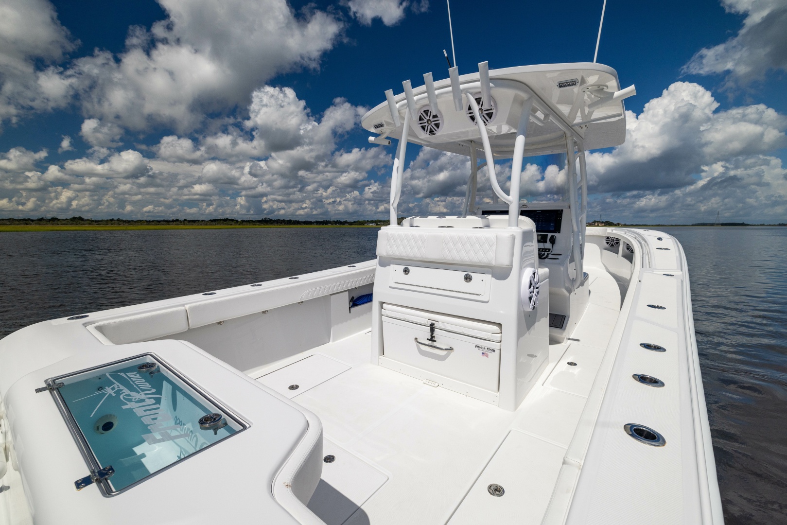 33ft Front Runner Yacht For Sale