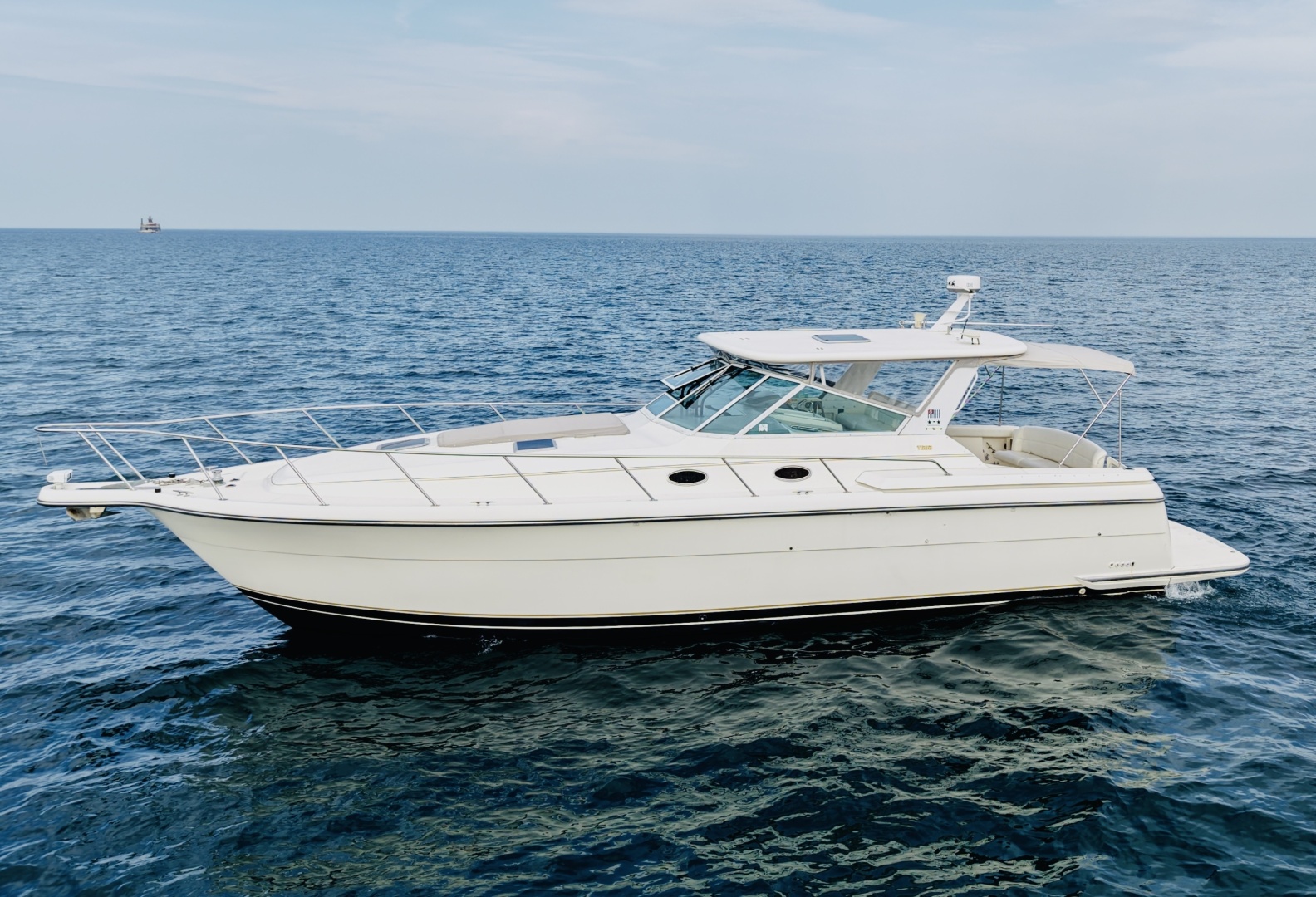 1997 Tiara Yachts 4000 Express