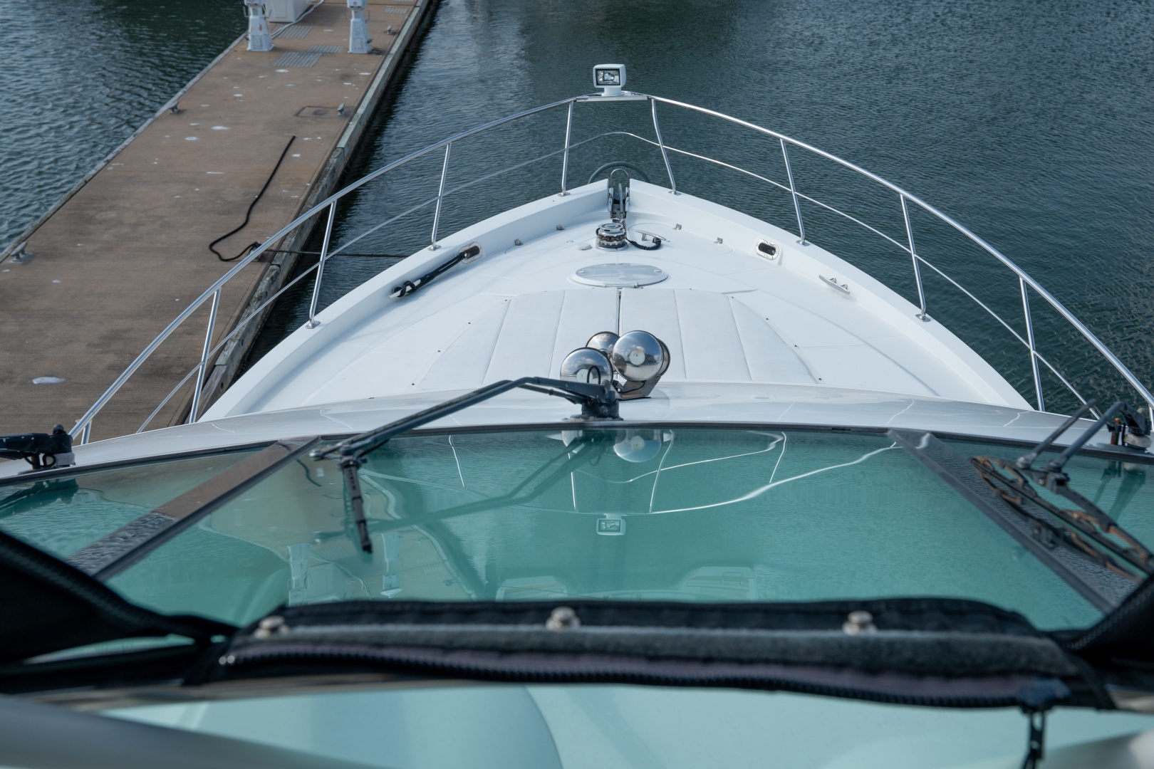 56ft Carver Yacht For Sale