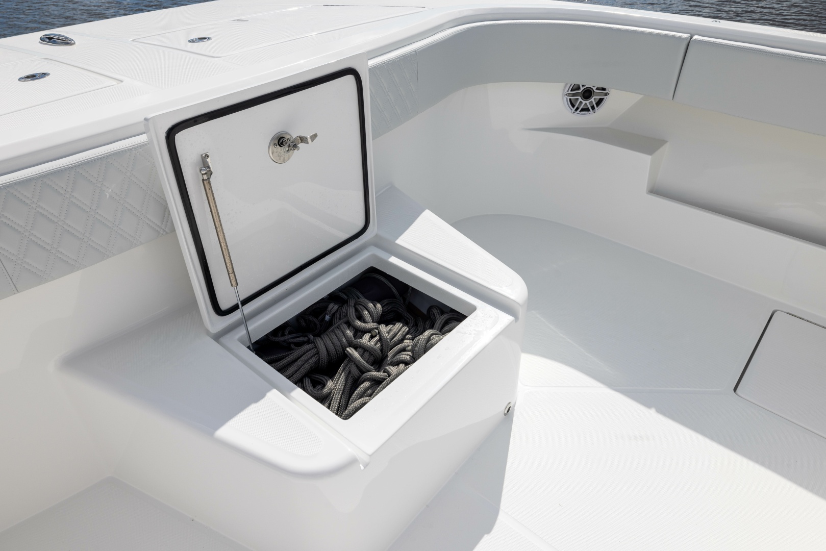 No Vacancy 43ft Front Runner Yacht For Sale