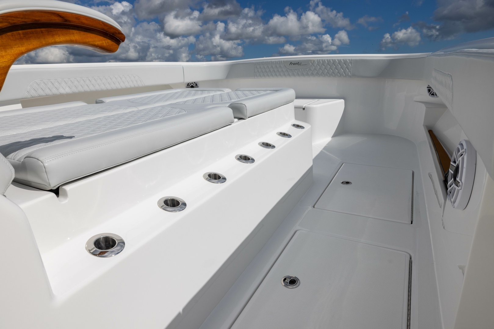 2025 Front Runner Catamaran