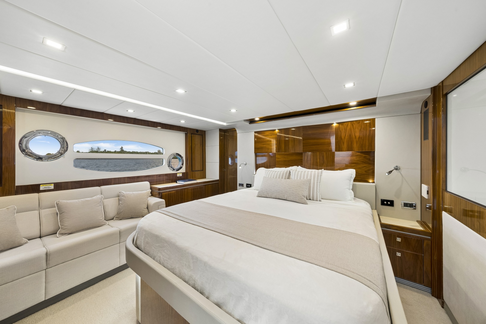 2019 Riviera 6000SY