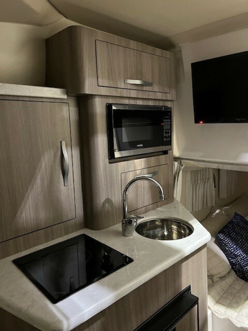 2019 Regal 28 Express