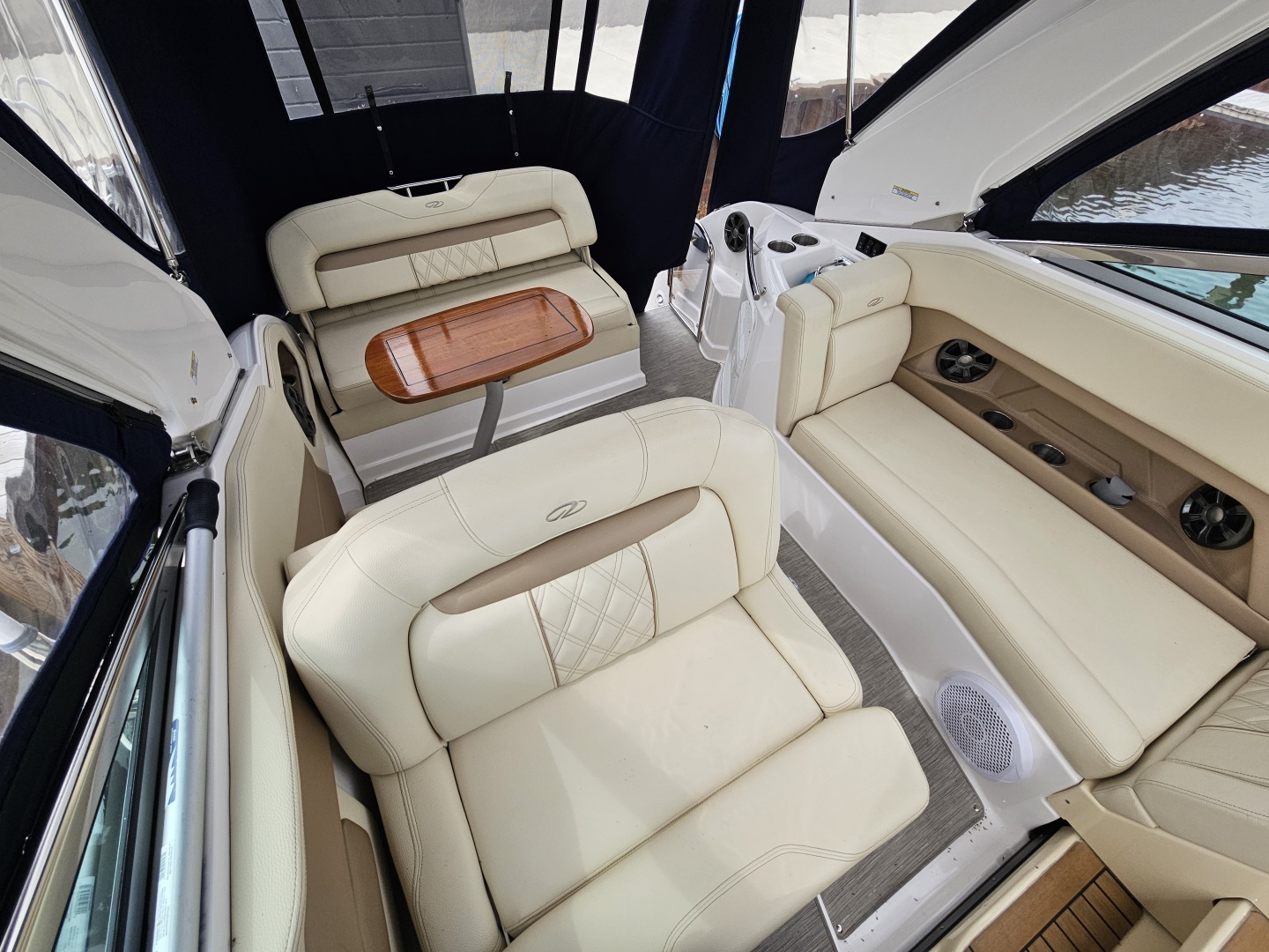 Elizabeth Anne 28ft Regal Yacht For Sale