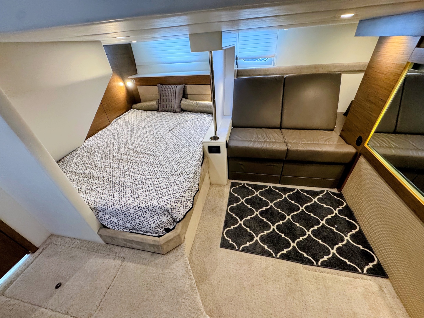 Black Pearl 45ft Cruisers Yachts Yacht For Sale