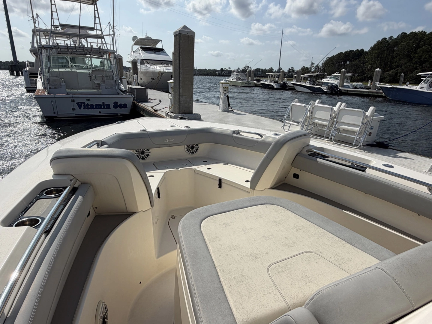 Scout 305 LXF Yacht For Sale