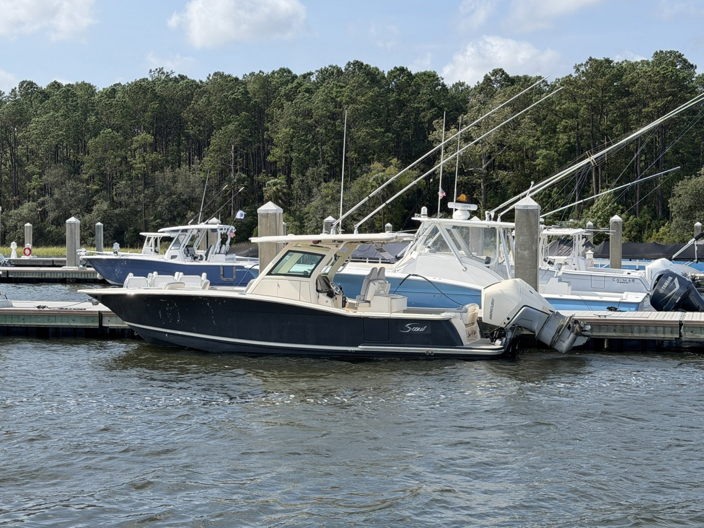 2021 Scout 305 LXF