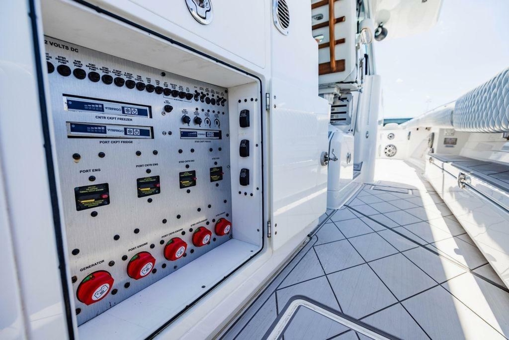 Bull Run 53ft HCB Yacht For Sale