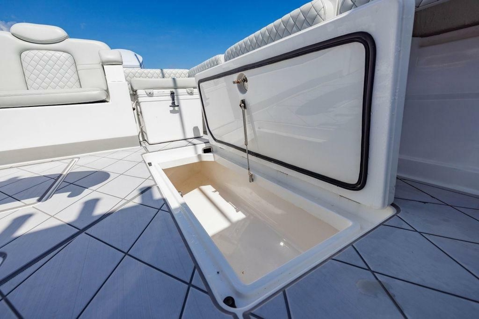 Bull Run 53ft HCB Yacht For Sale