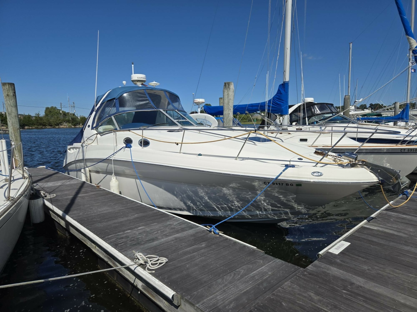 2005 Sea Ray 320 Sundancer