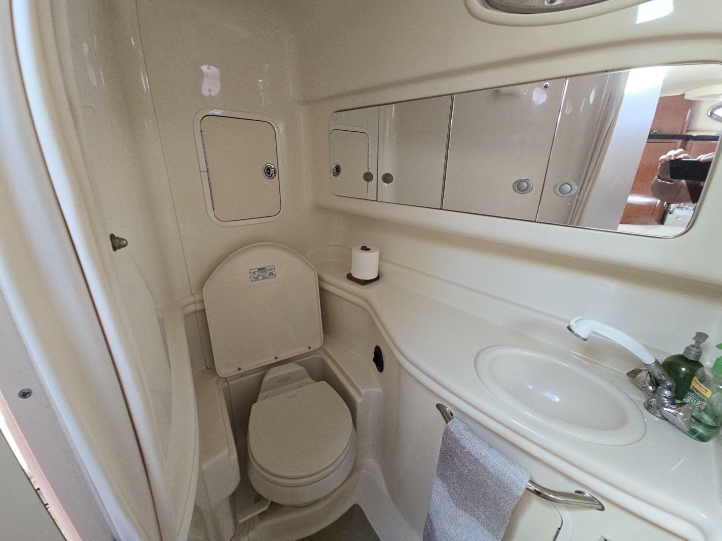 2005 Sea Ray 320 Sundancer
