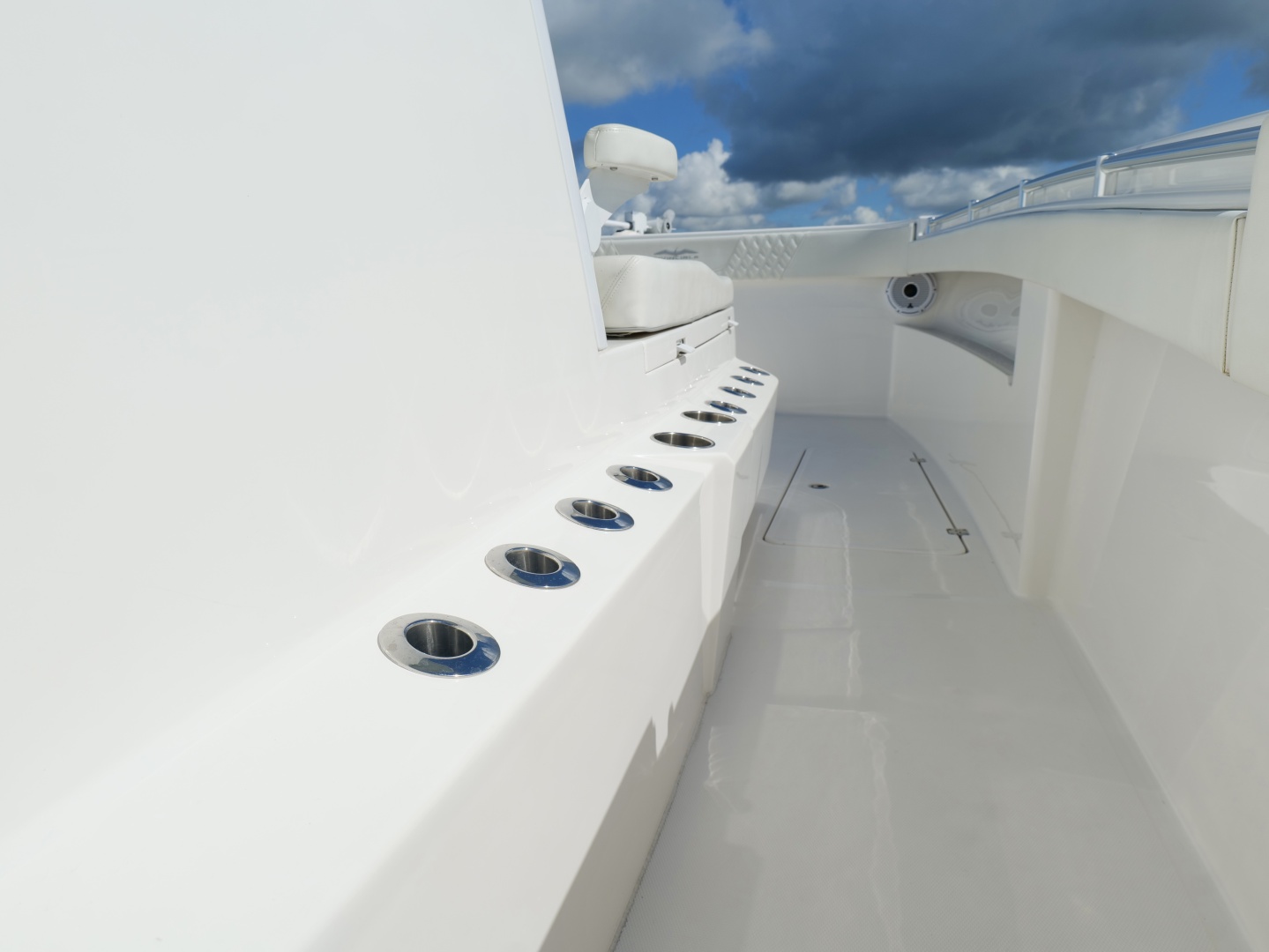 2022 Invincible 33 Catamaran
