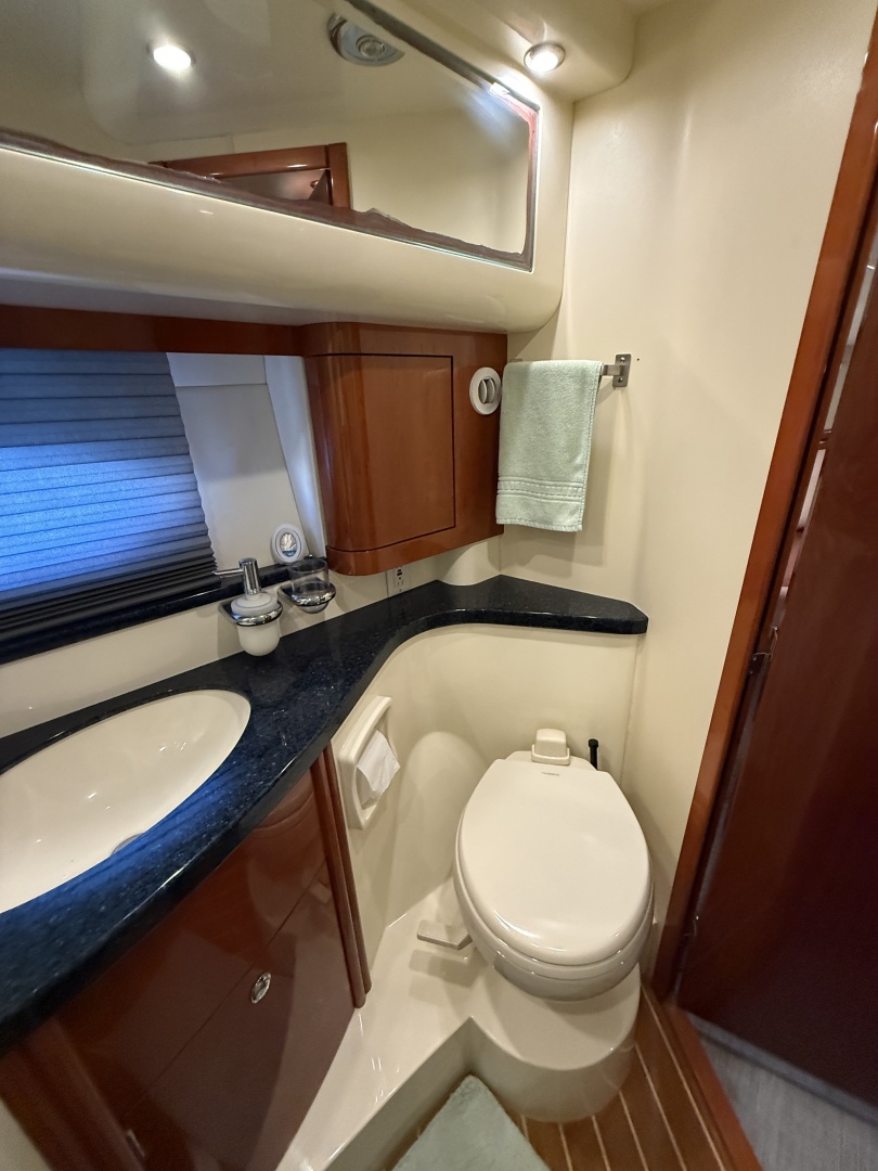 2004 Fairline Phantom 40