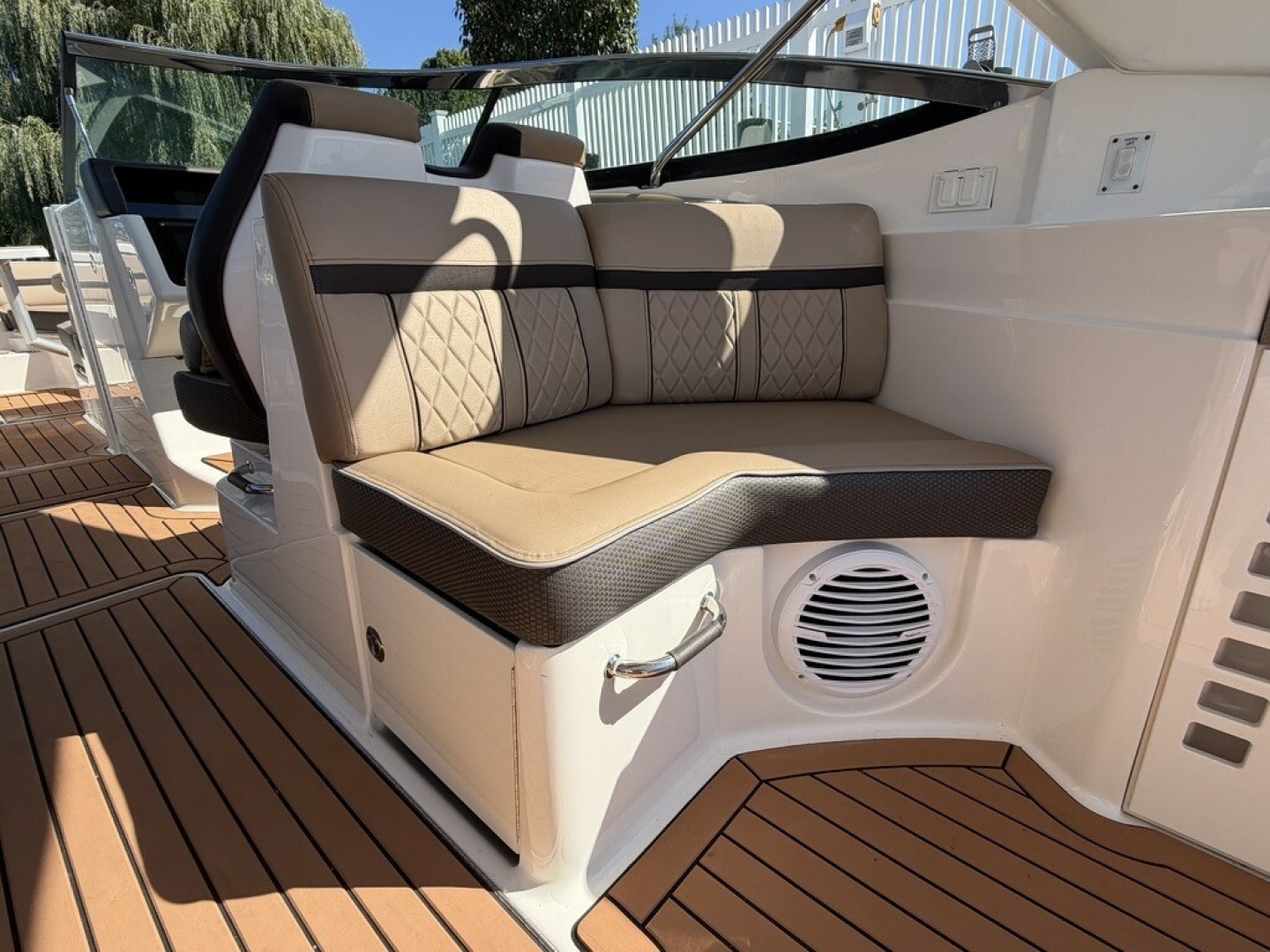 2017 Sea Ray SLX 350
