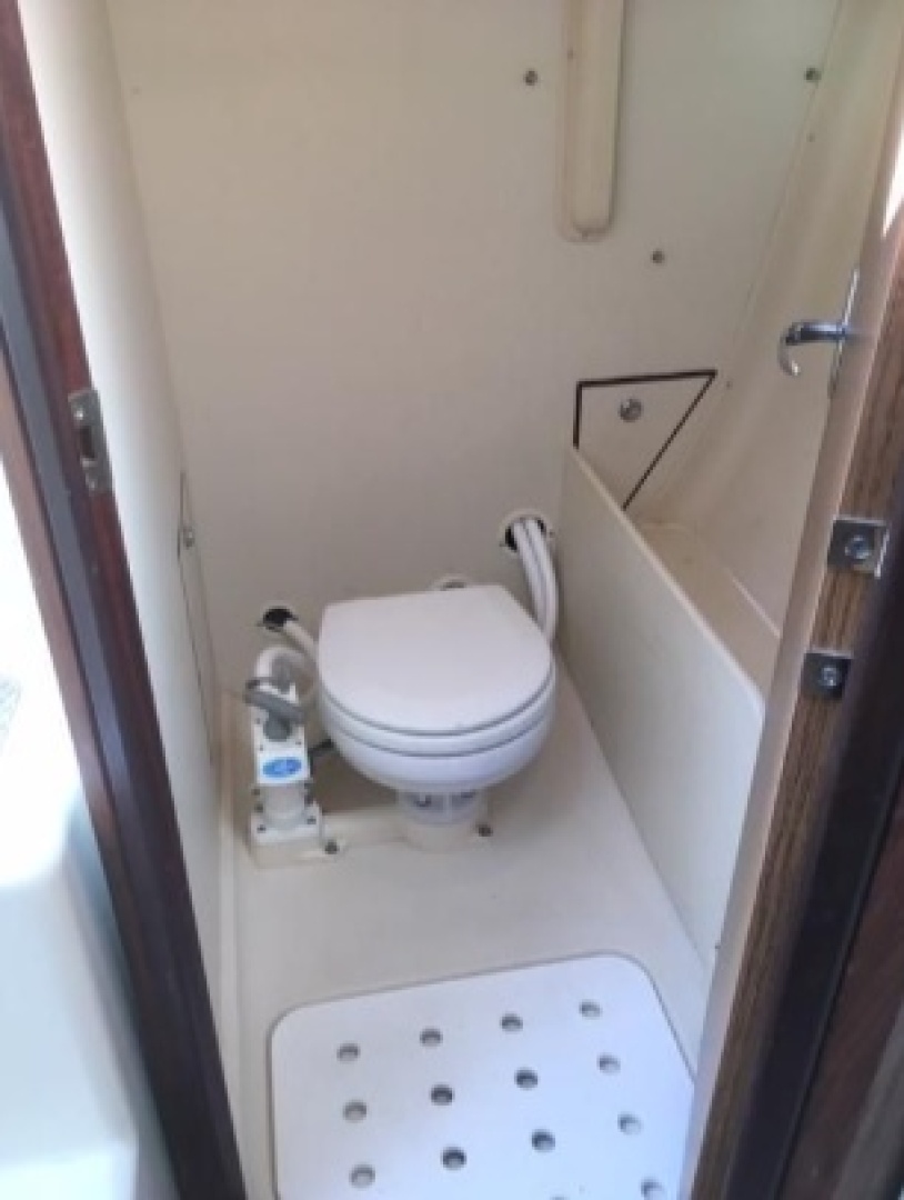 27ft Hunter Yacht For Sale