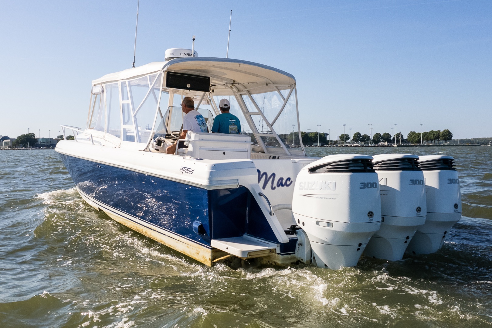 Mac  amp  Seas 36ft Intrepid Yacht For Sale
