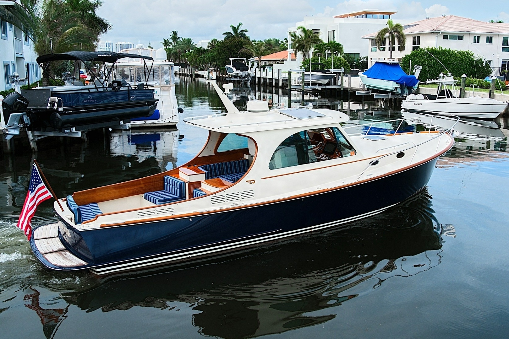 Joan s LiL Rondevous 37ft Hinckley Yacht For Sale Joan s LiL Rondevous 37ft Hinckley Yacht For Sale