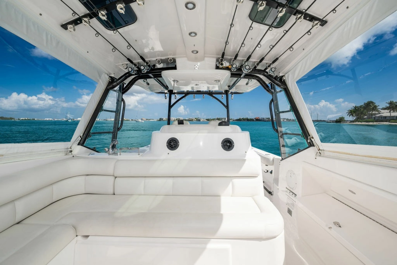 Everglades  Yacht For Sale