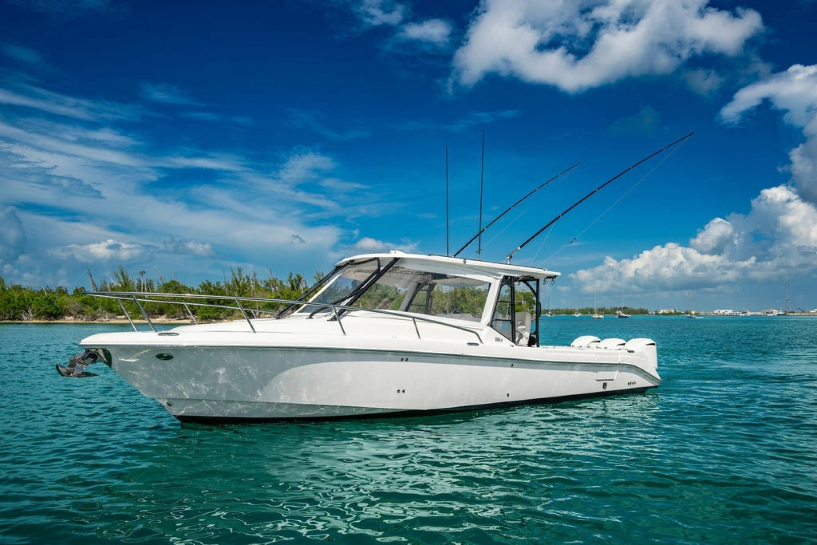 Everglades  Yacht For Sale