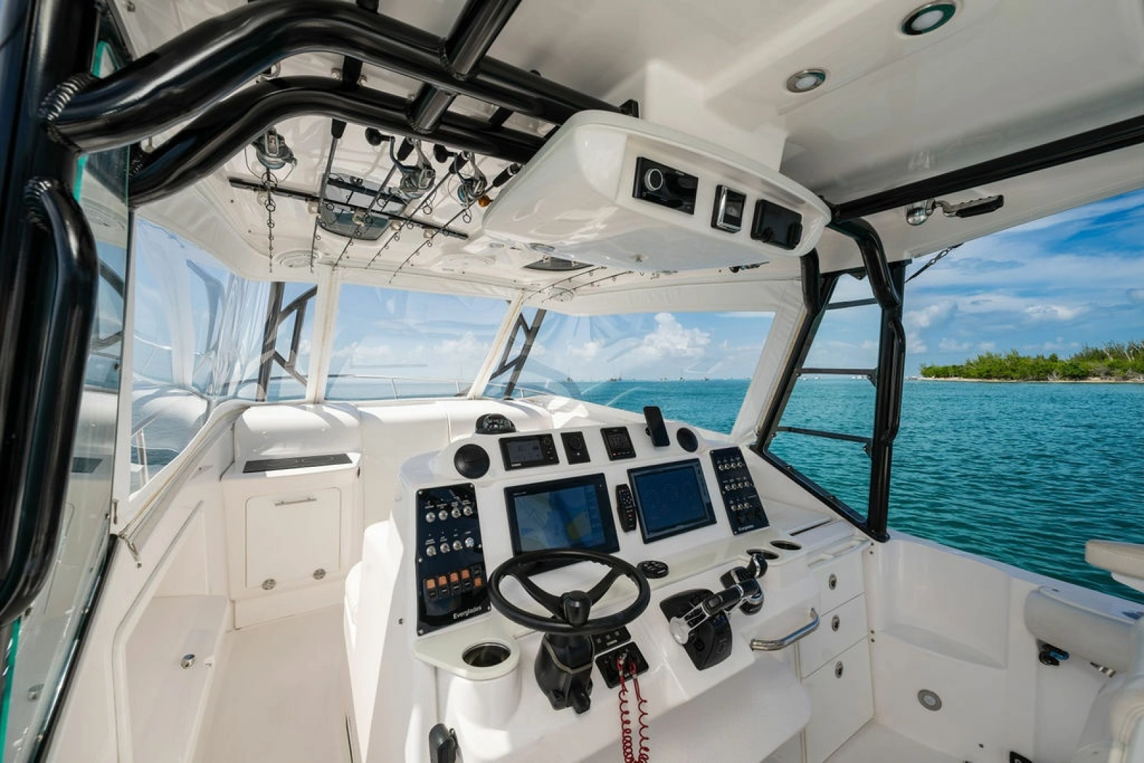 Everglades  Yacht For Sale