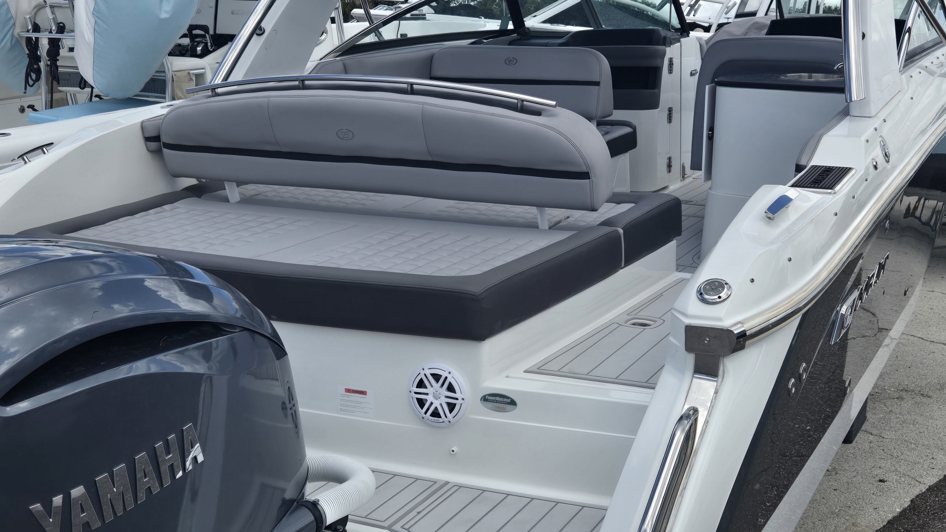 30ft Cobalt Yacht For Sale
