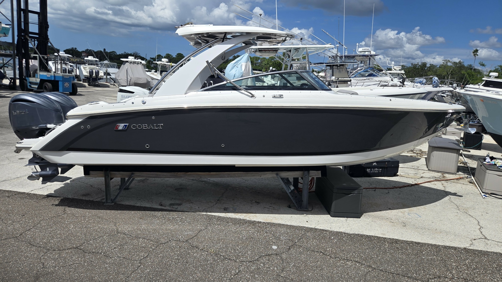 30ft Cobalt Yacht For Sale