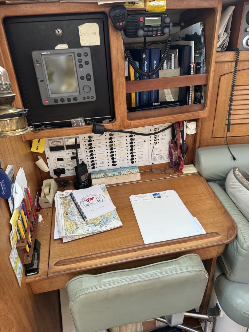Flying Dutchman 40ft Catalina Yacht For Sale