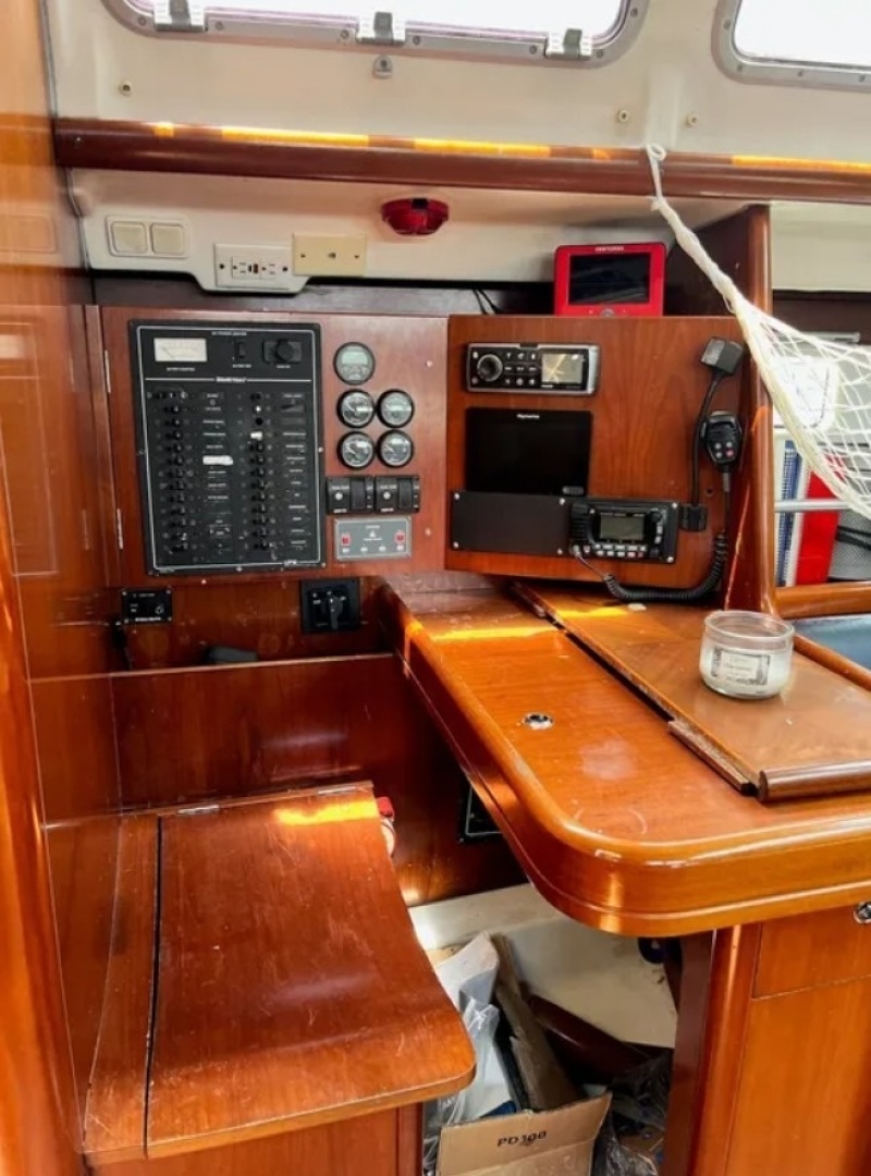 2005 Beneteau 423