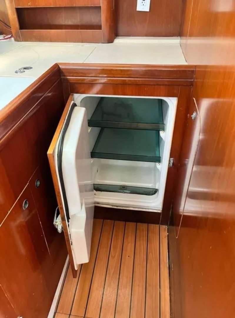 2005 Beneteau 423